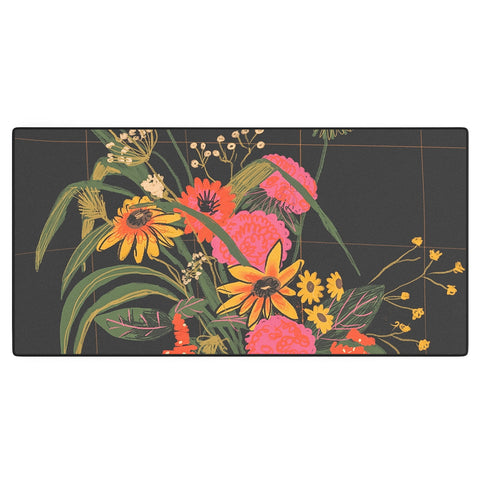 Gigi Rosado Autumnal bouquet Desk Mat