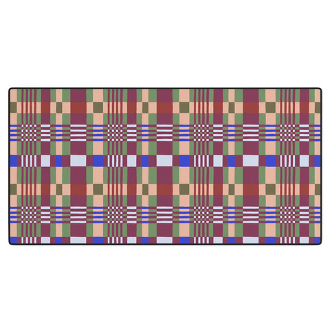 Gigi Rosado Natural haze check Desk Mat