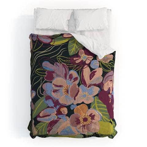Gigi Rosado Twilight oasis Comforter