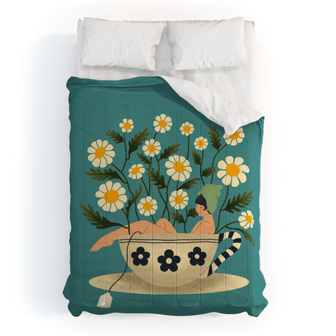 haleyum Lady in a Chamomile Tea Bath Comforter