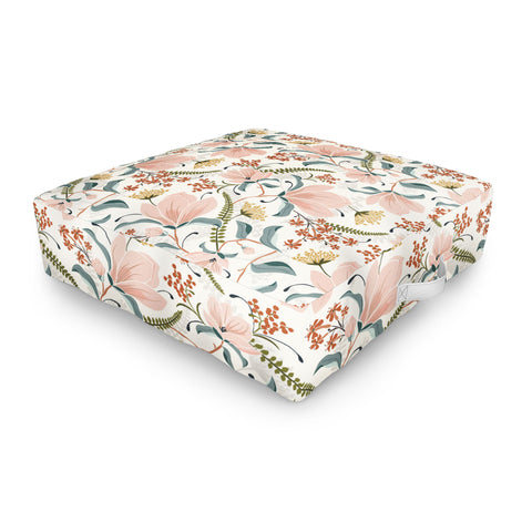 Heather Dutton Magnolia Plantation Ivory Outdoor Floor Cushion