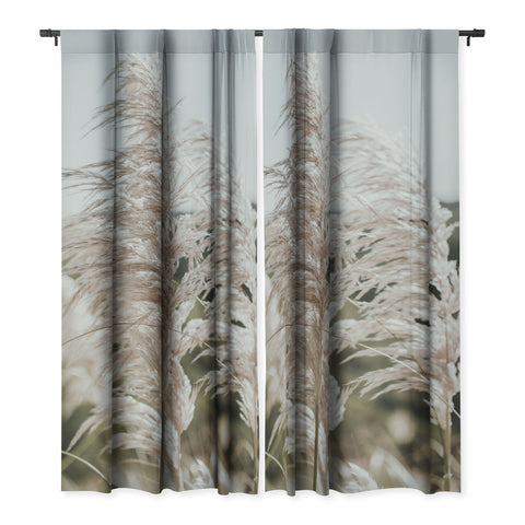 Hello Twiggs White Breeze II Blackout Non Repeat