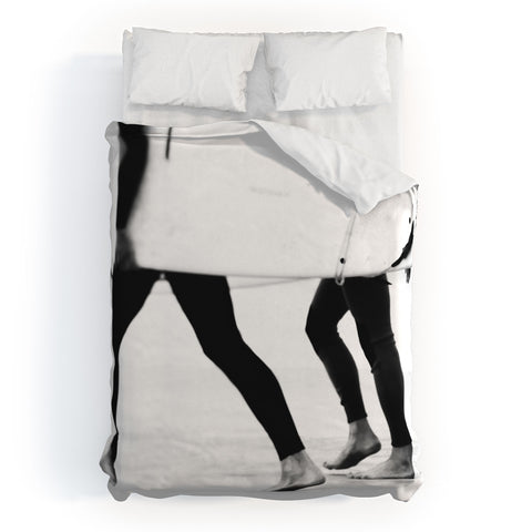 Ingrid Beddoes Catch a Wave VI Duvet Cover