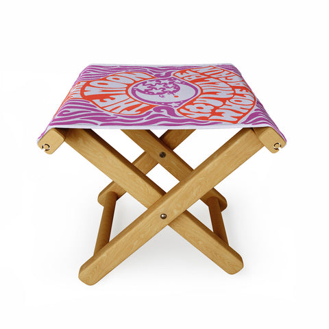 Kira Groovy Moon Folding Stool