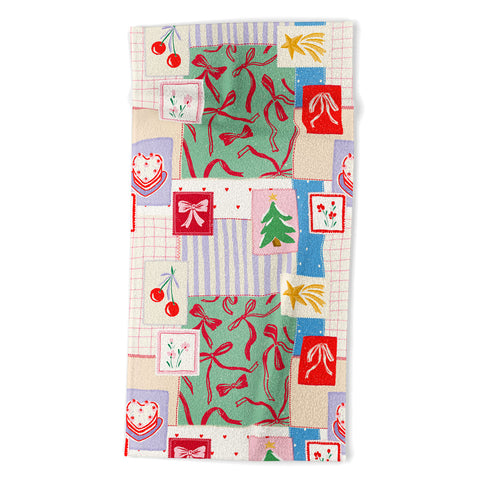 LouBruzzoni Christmas retro patch Beach Towel