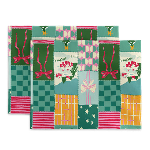LouBruzzoni Cozy Christmas Patchwork Placemat