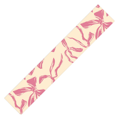 LouBruzzoni Pink bow pattern Table Runner