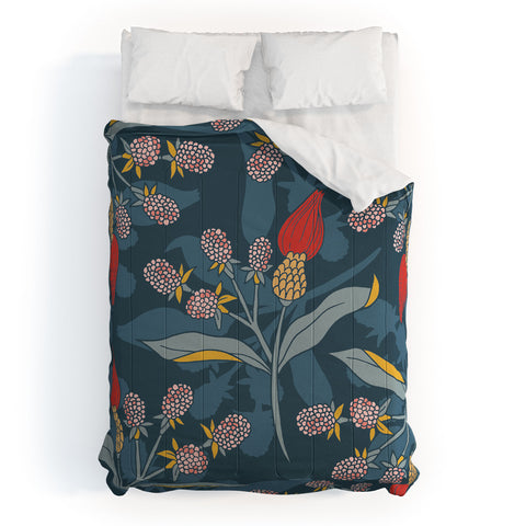 LouBruzzoni Retro floral shapes Comforter
