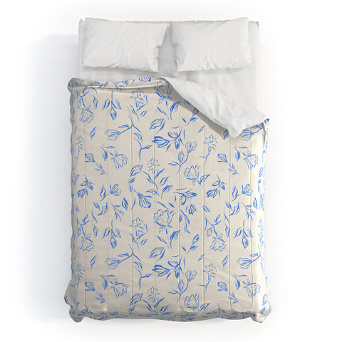 LouBruzzoni Romantic blue Comforter