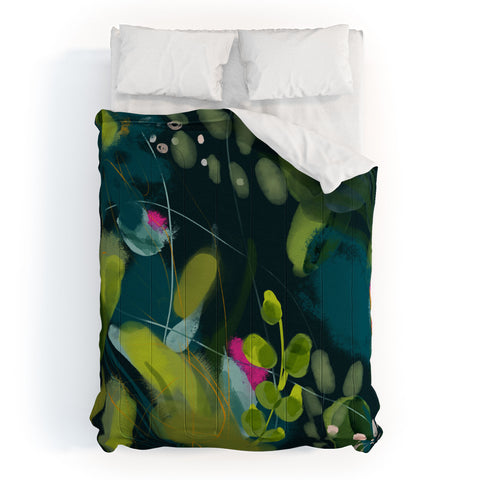lunetricotee abstract jungle fever leaves Comforter