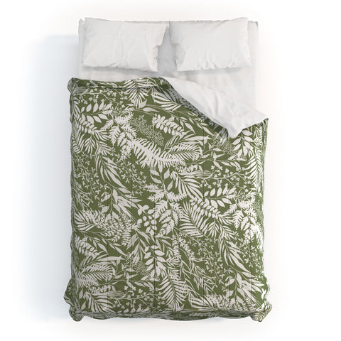 Marta Barragan Camarasa GW forest leaves Comforter