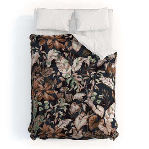 Marta Barragan Camarasa Lush vintage dark jungle II Comforter