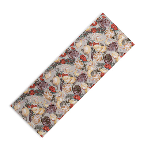 Marta Barragan Camarasa Natural Christmas decor LC3 Yoga Mat