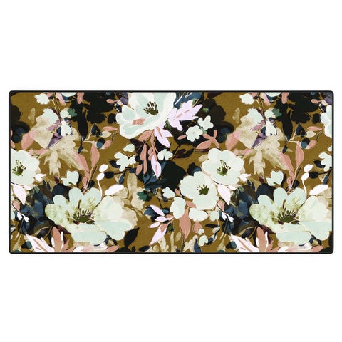 Marta Barragan Camarasa Romantic Floral Fusion Desk Mat