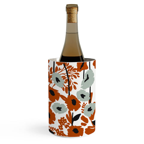 Marta Barragan Camarasa Simple blooming meadow A 23 Wine Chiller