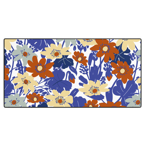 Marta Barragan Camarasa Spring garden strokes 23 Desk Mat