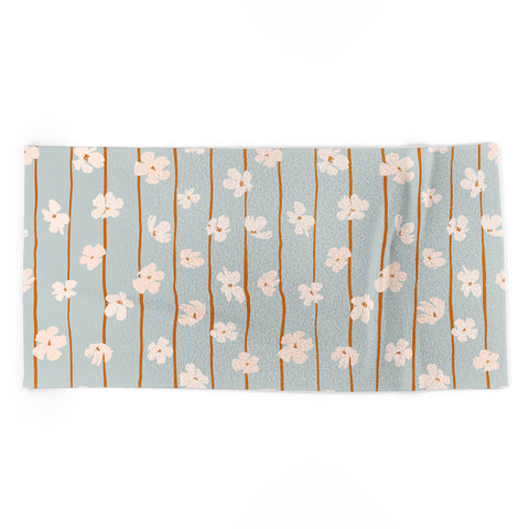 marufemia Peach flowers on green and orange Beach Towel