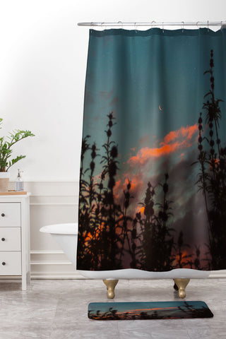 Matias Alonso Revelli burn Shower Curtain And Mat