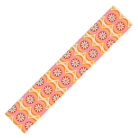 Megan Galante Wavy Daisy Table Runner