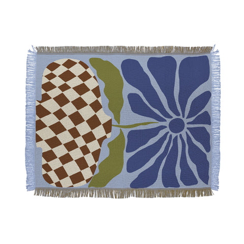 Miho Big blooming flowerpot Throw Blanket