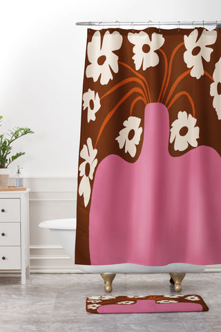Miho Big pot with flower Shower Curtain And Mat