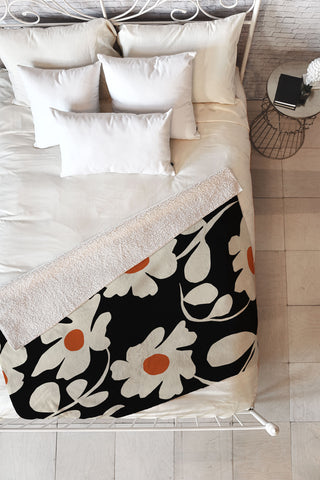 Miho Black and white floral I Fleece Throw Blanket