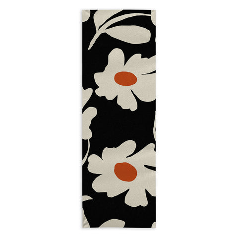 Miho Black and white floral I Yoga Towel