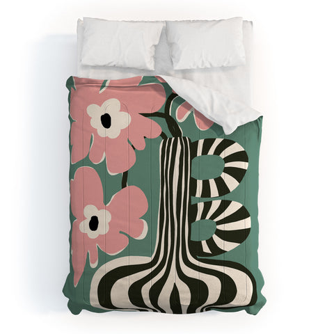 Miho Floral strip Comforter