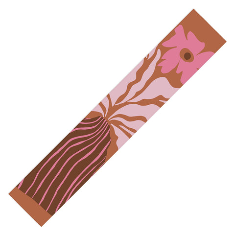 Miho Midcentury blooming pot Table Runner