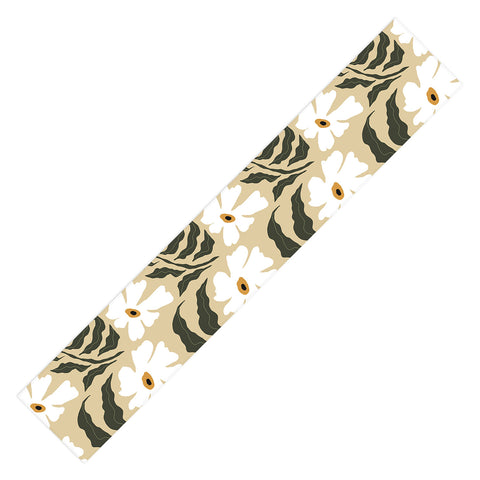 Miho White daisy I Table Runner