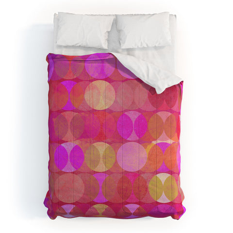 Mirimo Multidudes Pink Comforter