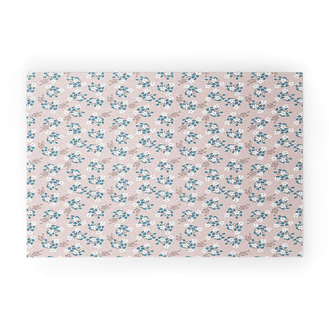 Mirimo Tiny White Flowers Welcome Mat