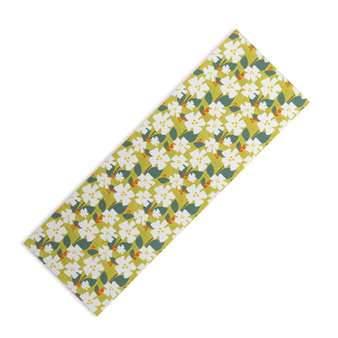 Mirimo White flowers and red berries Yoga Mat