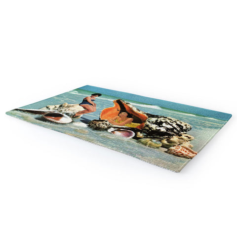 MsGonzalez Greetings from Seashells Area Rug