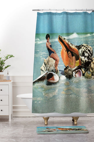 MsGonzalez Greetings from Seashells Shower Curtain And Mat