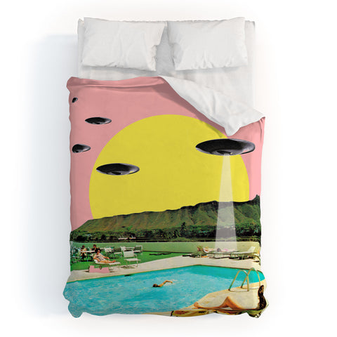 MsGonzalez Invasion on vacation UFO Duvet Cover