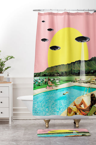 MsGonzalez Invasion on vacation UFO Shower Curtain And Mat