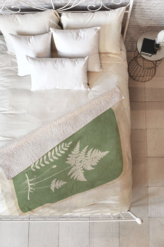 Nadja Leaf Design 16 Fleece Throw Blanket