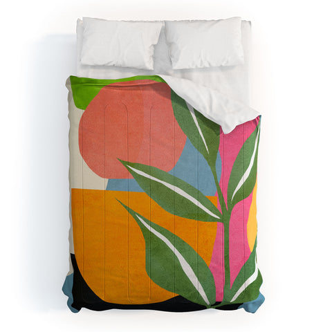 Nadja Minimal Modern Abstract Leaves Comforter