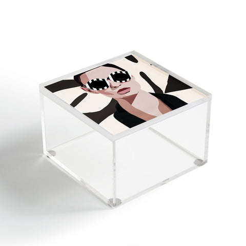 Nadja The Face of Fashion 7 Acrylic Box