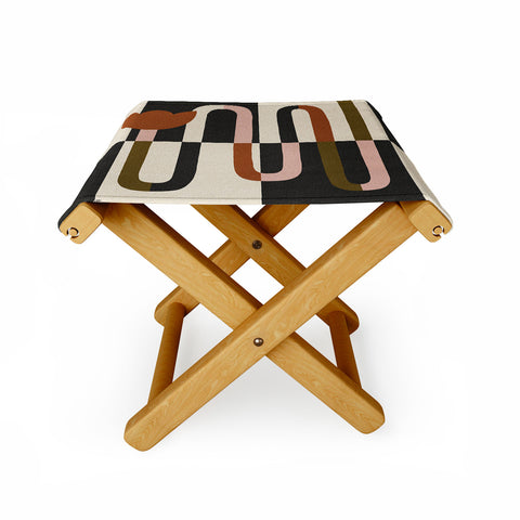 Parrott Paints Turns Folding Stool