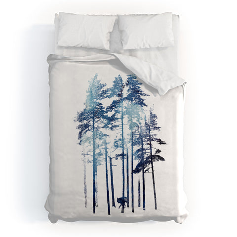 Robert Farkas Winter wolf Duvet Cover