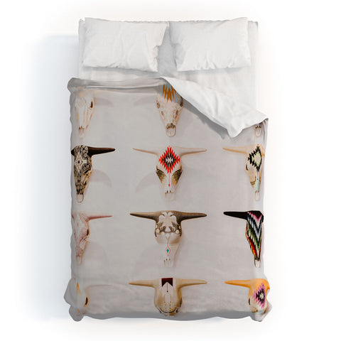 Romana Lilic  / LA76 Photography Bull Skulls Mexican Folk Art Duvet Cover
