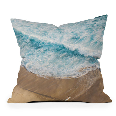 Romana Lilic  / LA76 Photography The Surfer and The Ocean Throw Pillow