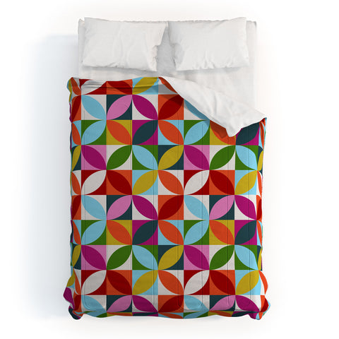Showmemars Colorful Retro Pattern Comforter