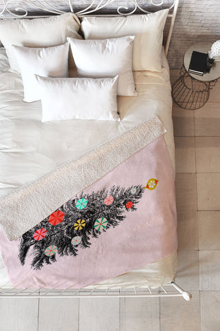 Showmemars Retro Christmas tree no2 Fleece Throw Blanket