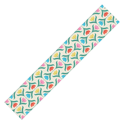 Showmemars Vintage Tulips Patchwork Table Runner