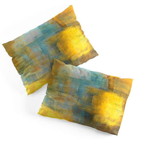 T30 Gallery Puzzled Pillow Shams