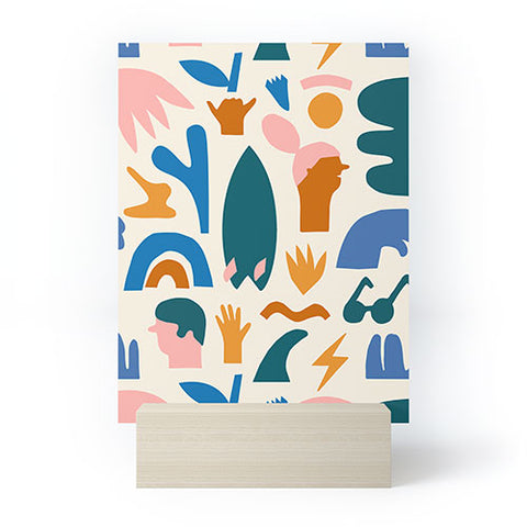 Tasiania Vaya a la playa Mini Art Print