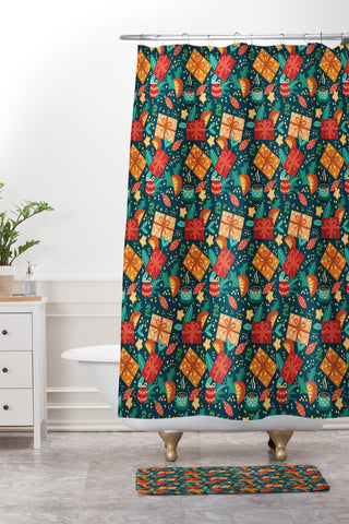 Valeria Frustaci Christmas pattern Shower Curtain And Mat
